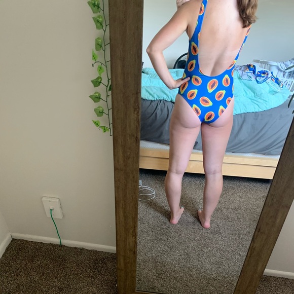 Forever 21 • One Piece Swimsuit - Picture 7 of 10